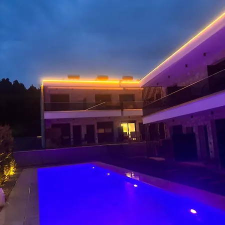 Linen Sea Halkidiki Κρυοπηγή